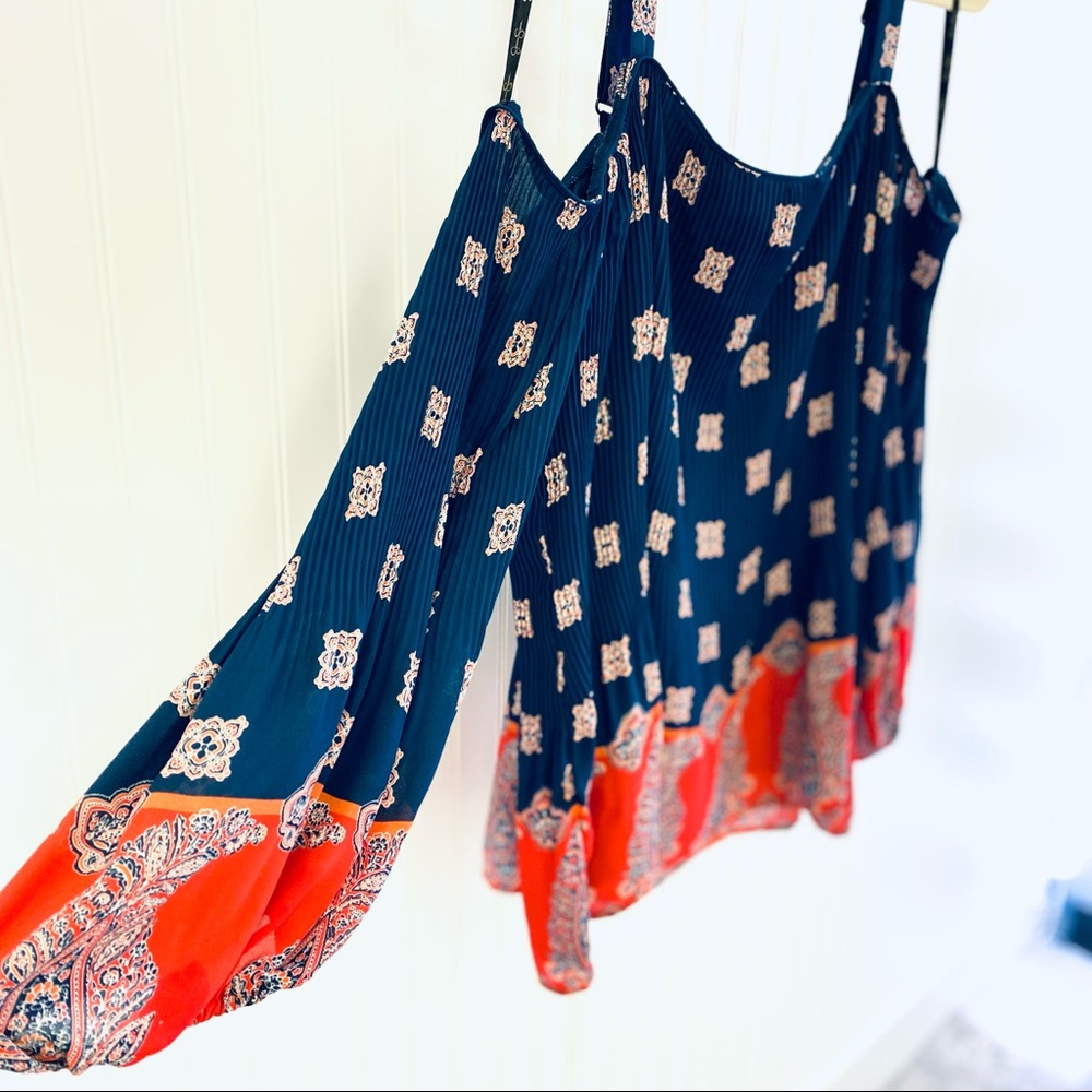 Jessica Simpson: top, plus, womens, 3X, navy, red, orange, cold shoulder, print